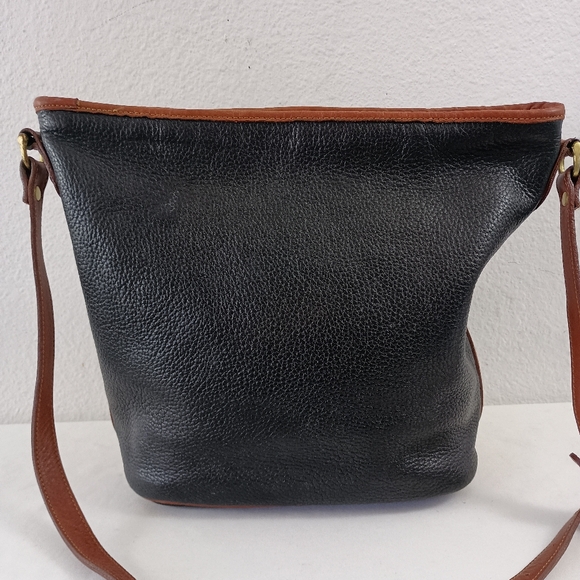 Vintage Liz Claiborne Black Pebbled Leather Large Crossbody - Picture 3 of 12